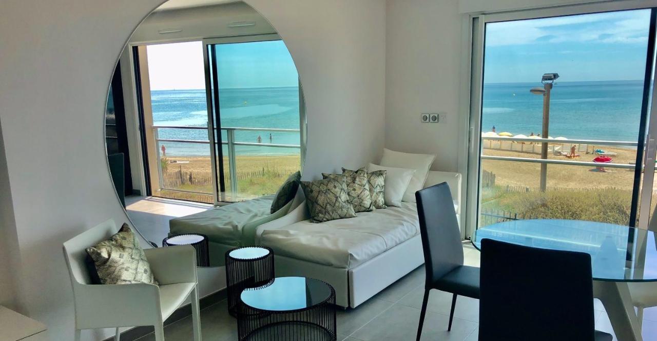 אגדה Le Nautilia Residence De Luxe "Reservee Aux Couples" מראה חיצוני תמונה